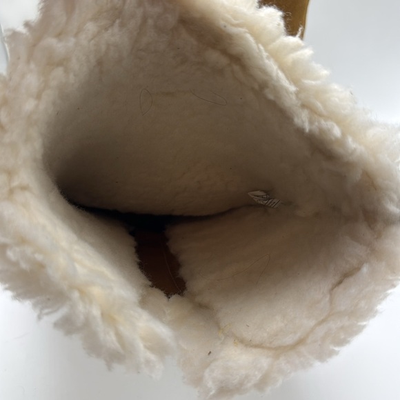 Bearpaw Women's Tan Suede Boots winter women’s size 11 - Picture 5 of 6